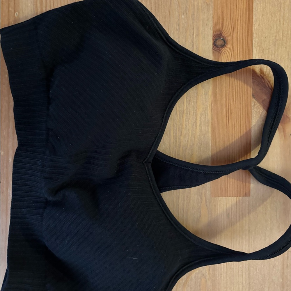 Athleta Black Seamless Sports Bra great condition